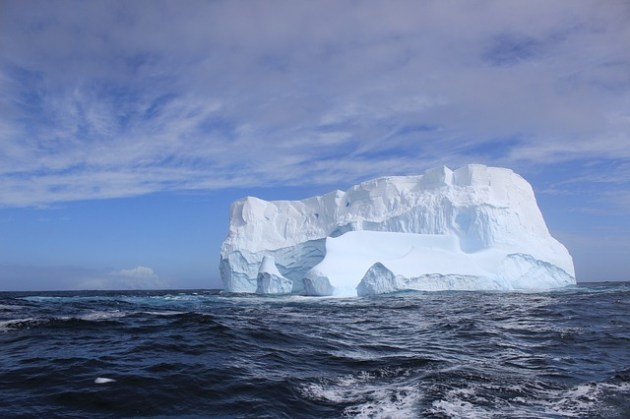 iceberg-2170383_640